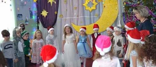 З 26 по 27 грудня у НВК відбувалися свята - новорічні ранки  для учнів та вихованців садочка.
